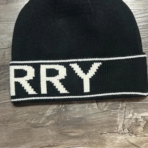 Burberry Black and Cream Logo Beanie - Picture 3 of 3